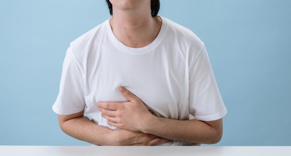 enfermedades de tranmision alimentaria provocan dolor abdominal