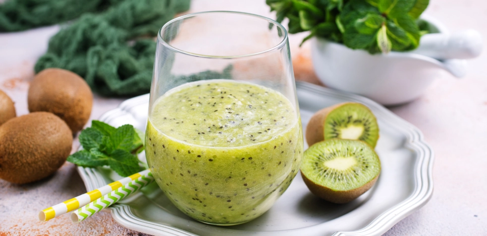 desayunos faciles y saludables como batidos de kiwi