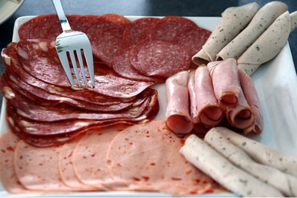 la carne procesada y las carnes rojas pueden perjudicar la salud