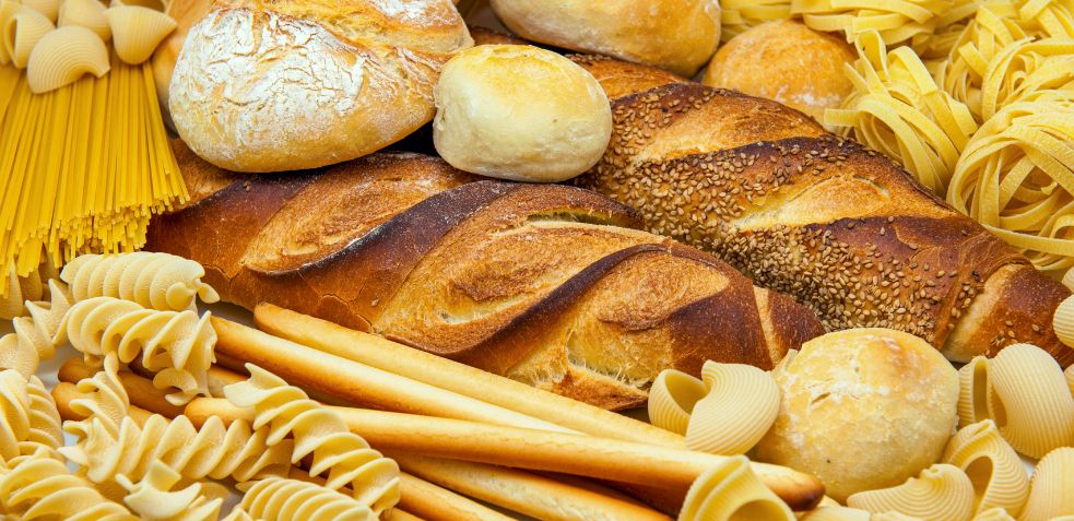pan y pasta, carbohidratos que quedan fuera de la comida proteica
