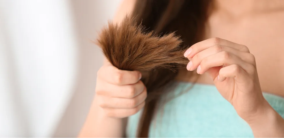 dormir con el pelo mojado