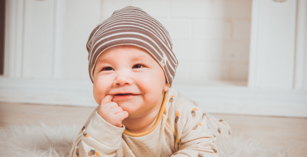 Bebé sonriendo